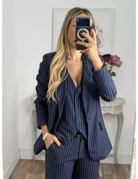 Chaqueta azul marino con raya diplomática