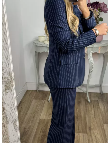 Chaqueta azul marino con raya diplomática