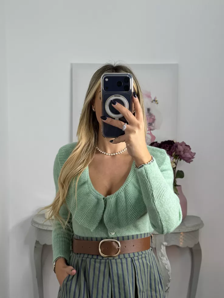 Rebeca Baly verdeagua