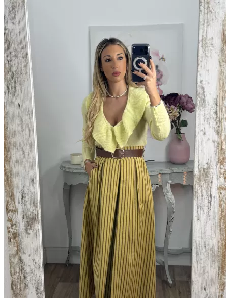 Rebeca Baly amarillo