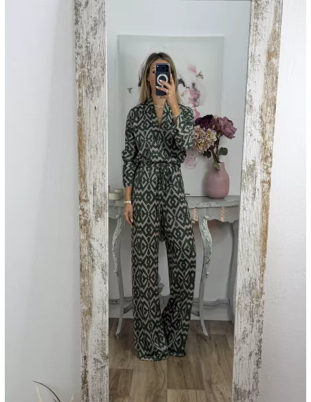 Conjunto brillo estampado verde y arena