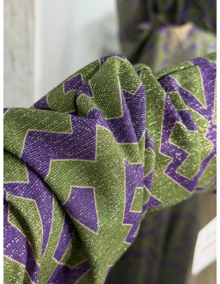 Conjunto brillo estampado verde y morado