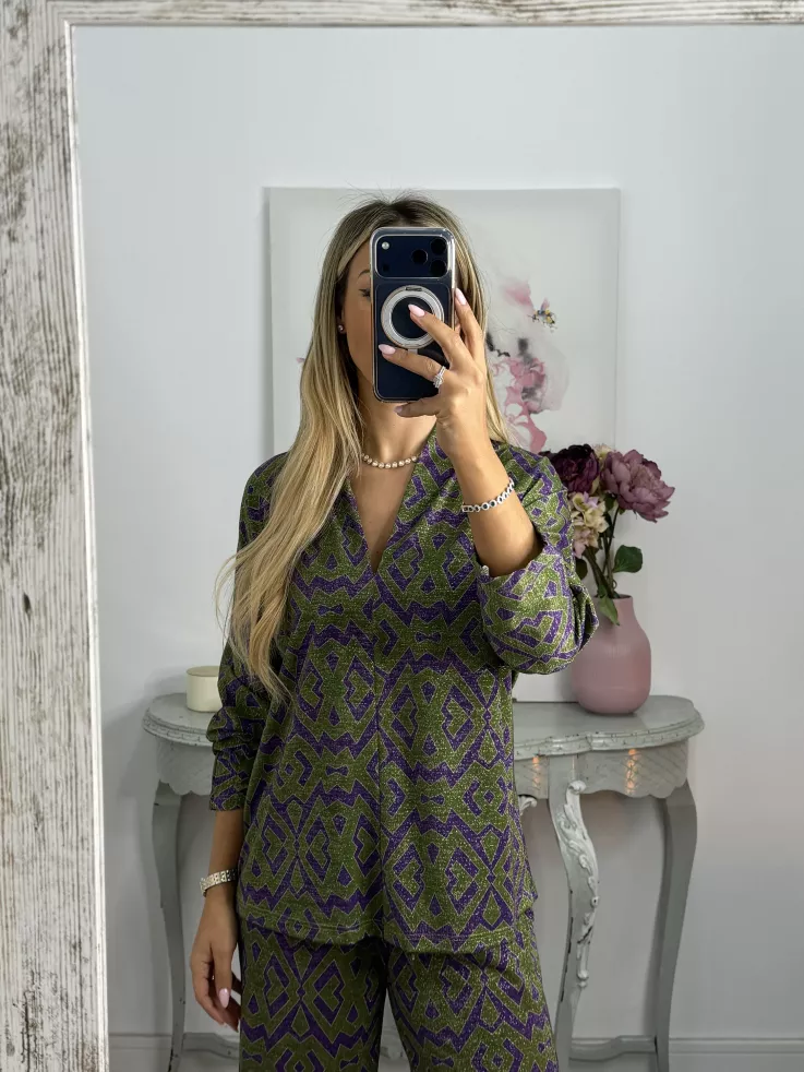 Conjunto brillo estampado verde y morado