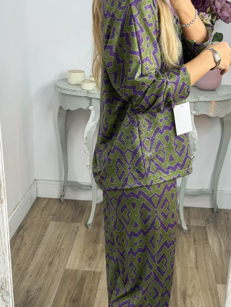Conjunto brillo estampado verde y morado