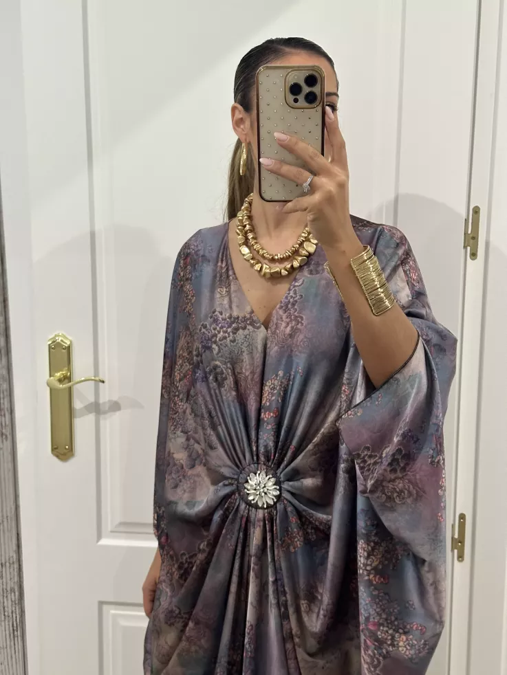 Vestido tipo túnica broche