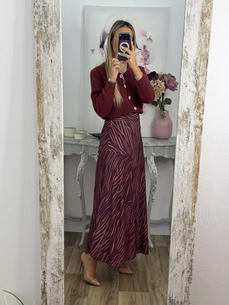 Rebeca de punto burdeos