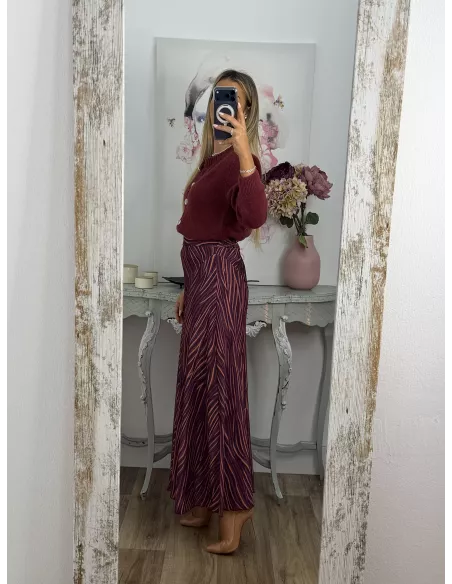 Rebeca de punto burdeos