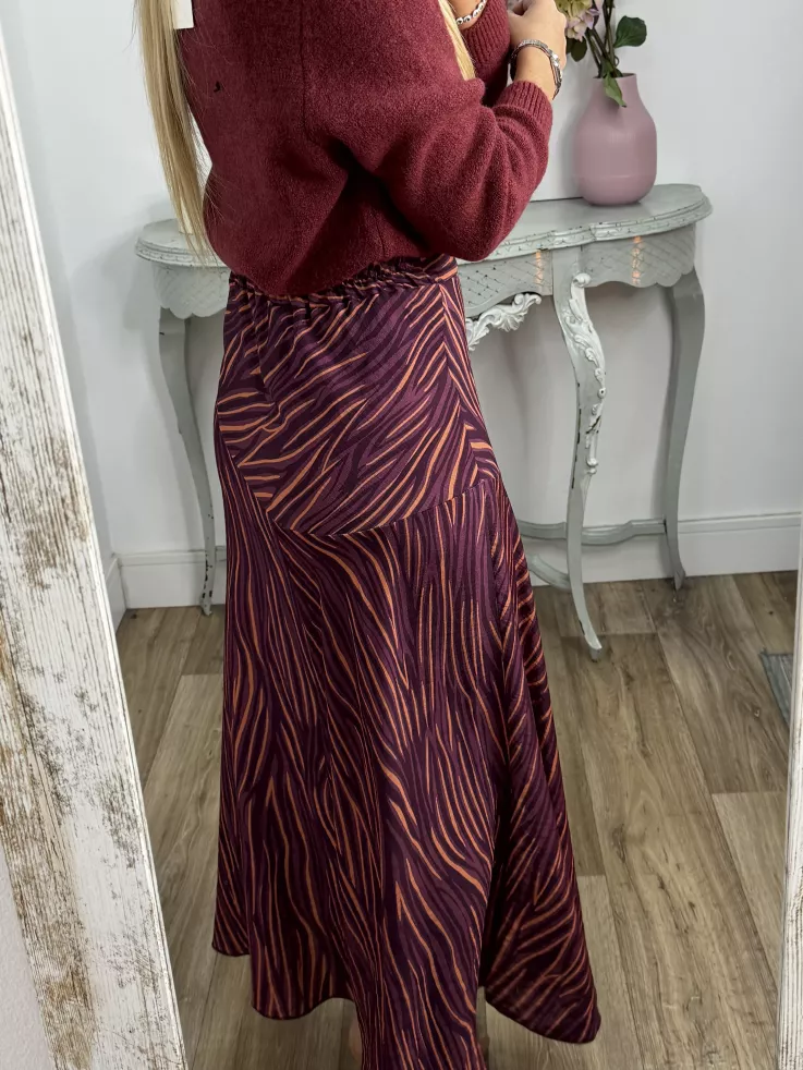 Rebeca de punto burdeos