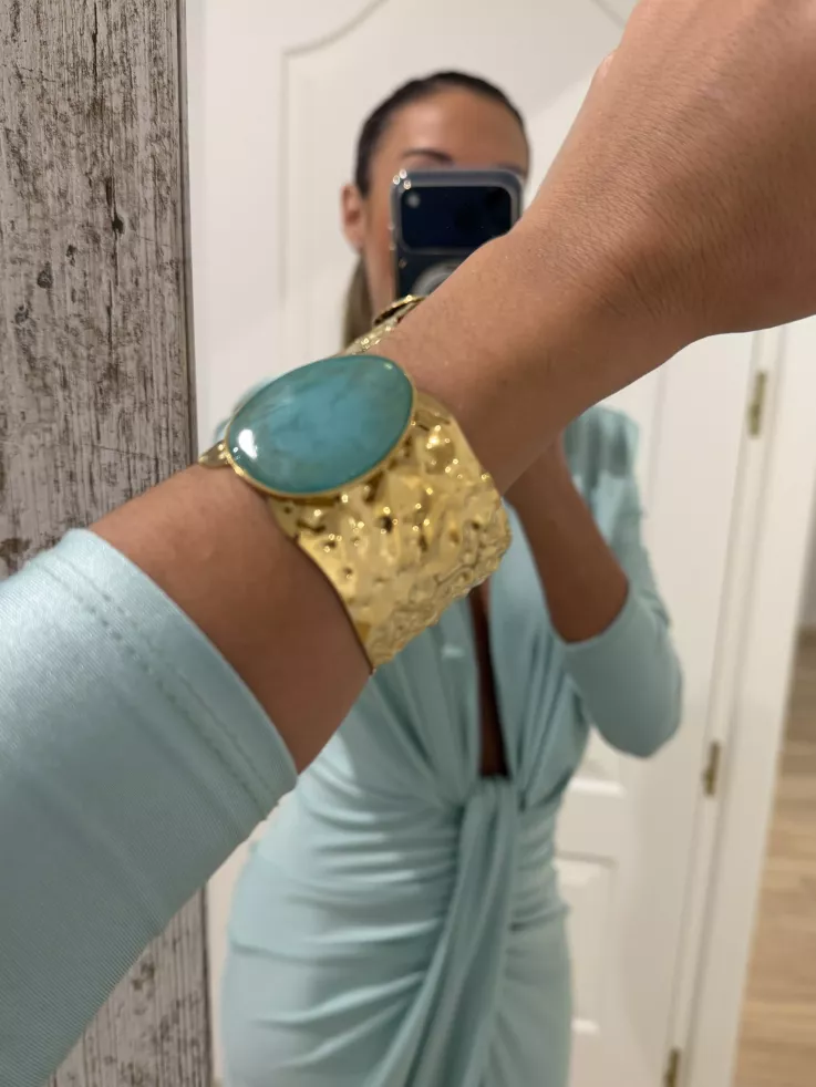 Brazalete dorado piedra verdeagua