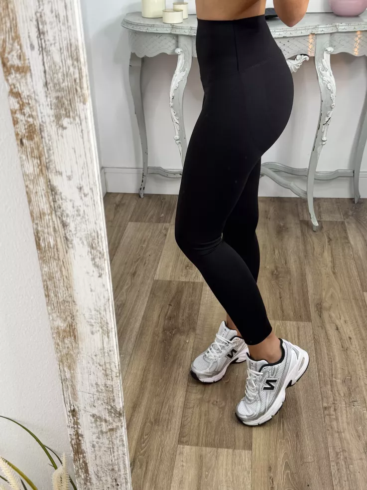 Leggins negro tiro alto liso