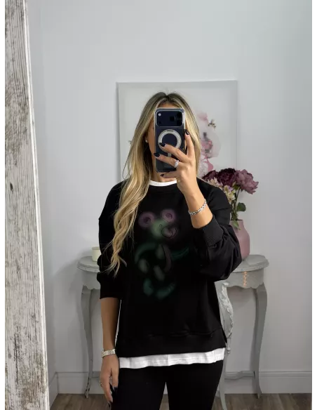 Sudadera negra oso