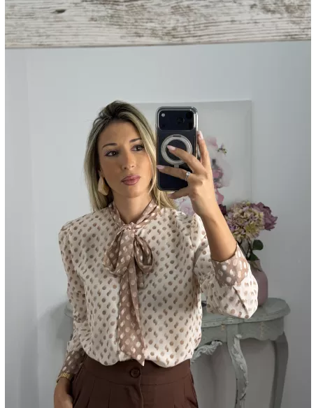 Camisa lazada lunares beige