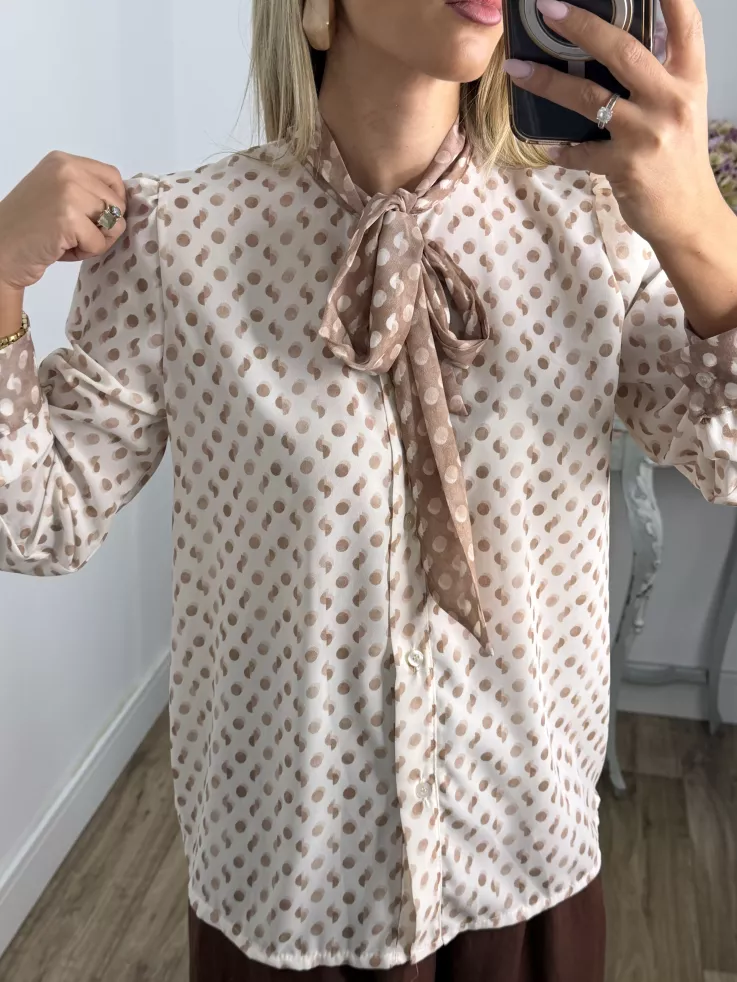 Camisa lazada lunares beige