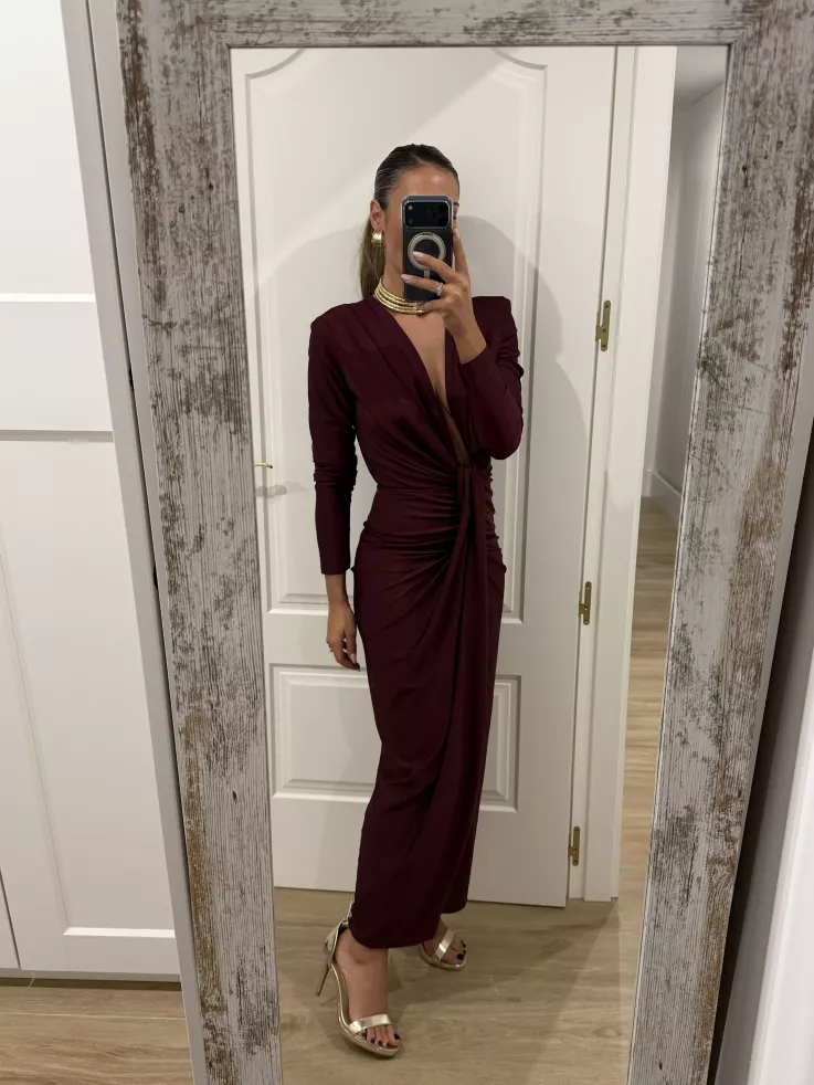 Vestido Oriana color vino manga larga