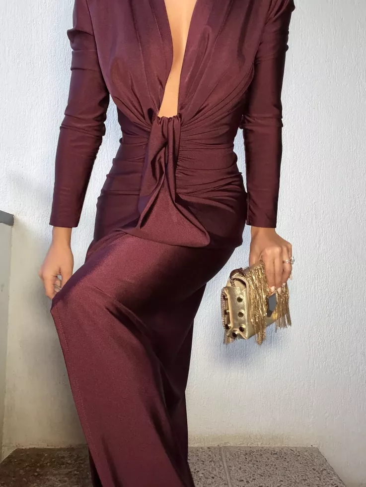 Vestido Oriana color vino manga larga