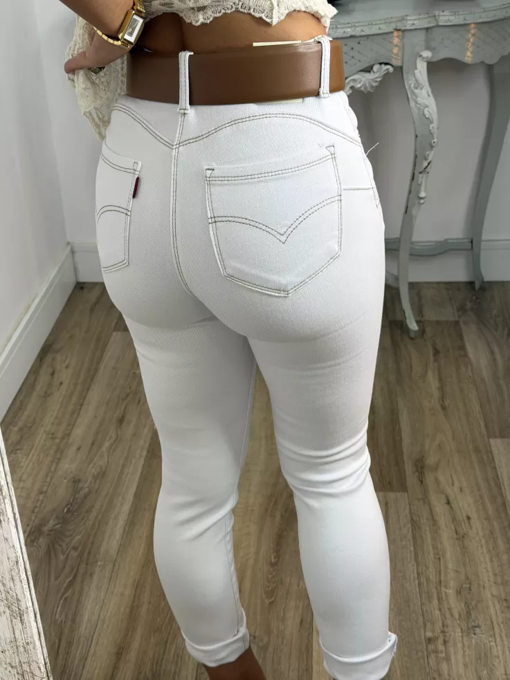 Jeans hueso pespunte camel