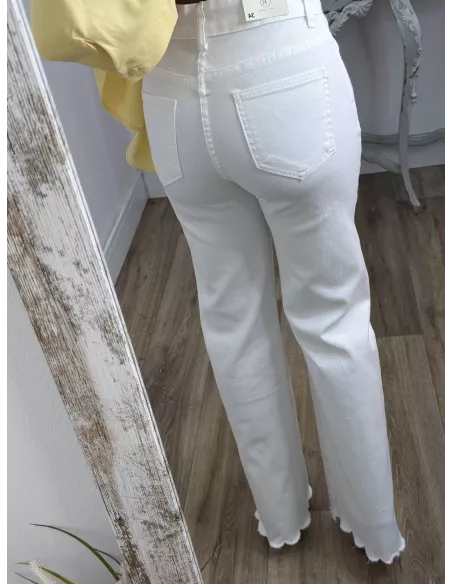 Jeans blanco limones bordados