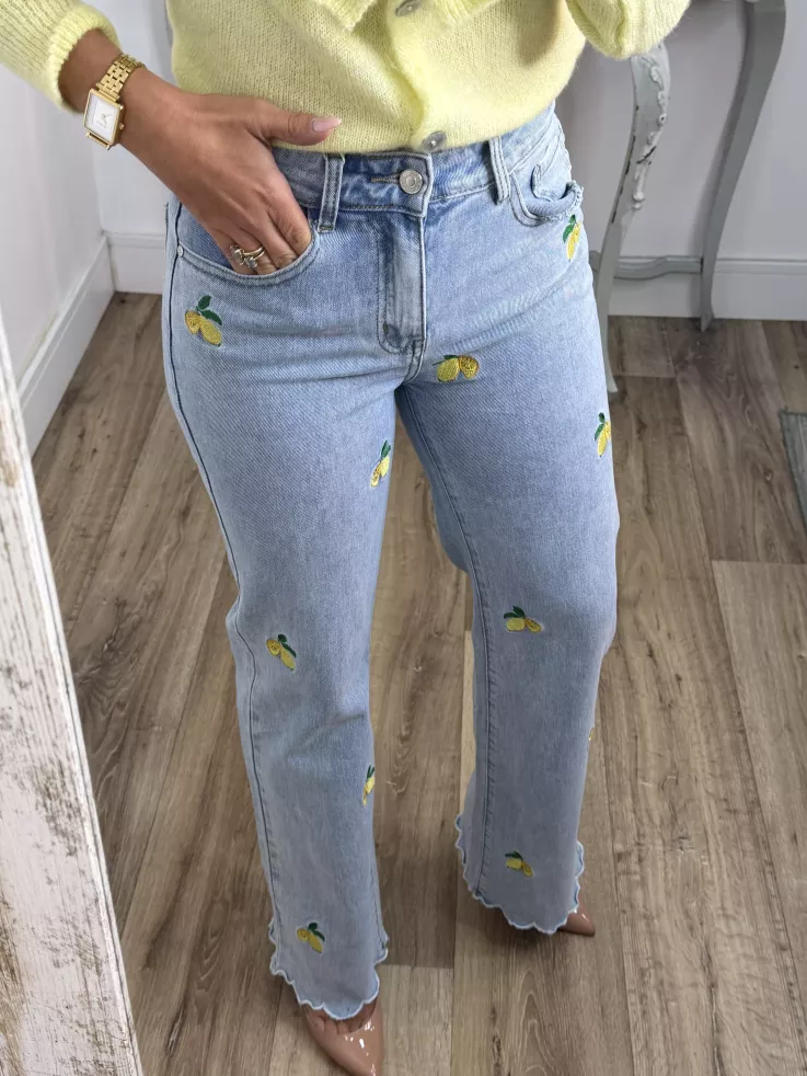 Jeans denim limones bordados