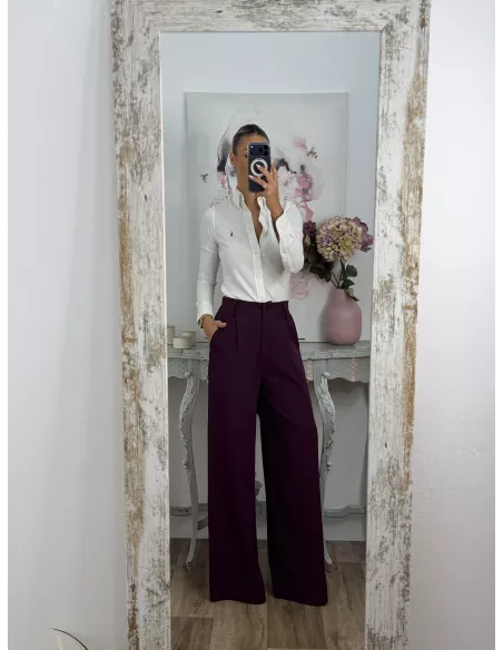 Pantalón corte masculino burdeos