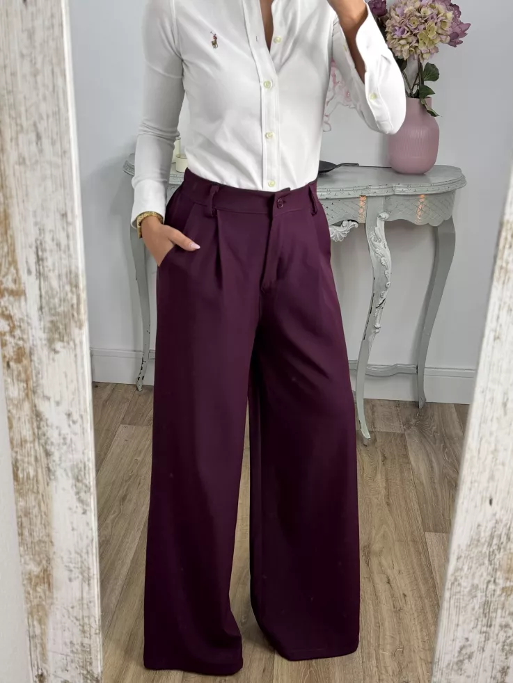 Pantalón corte masculino burdeos