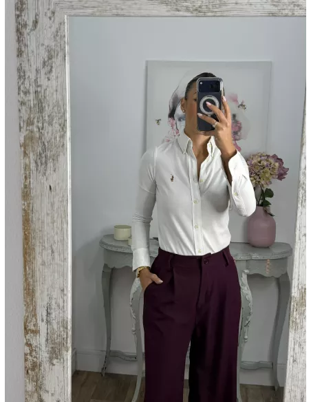 Pantalón corte masculino burdeos