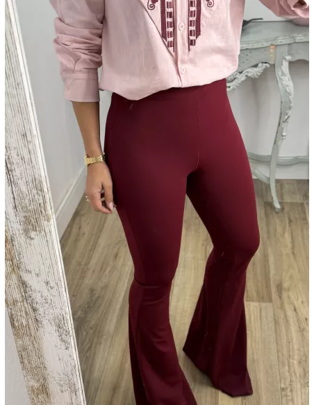 Pantalón campana largo burdeos