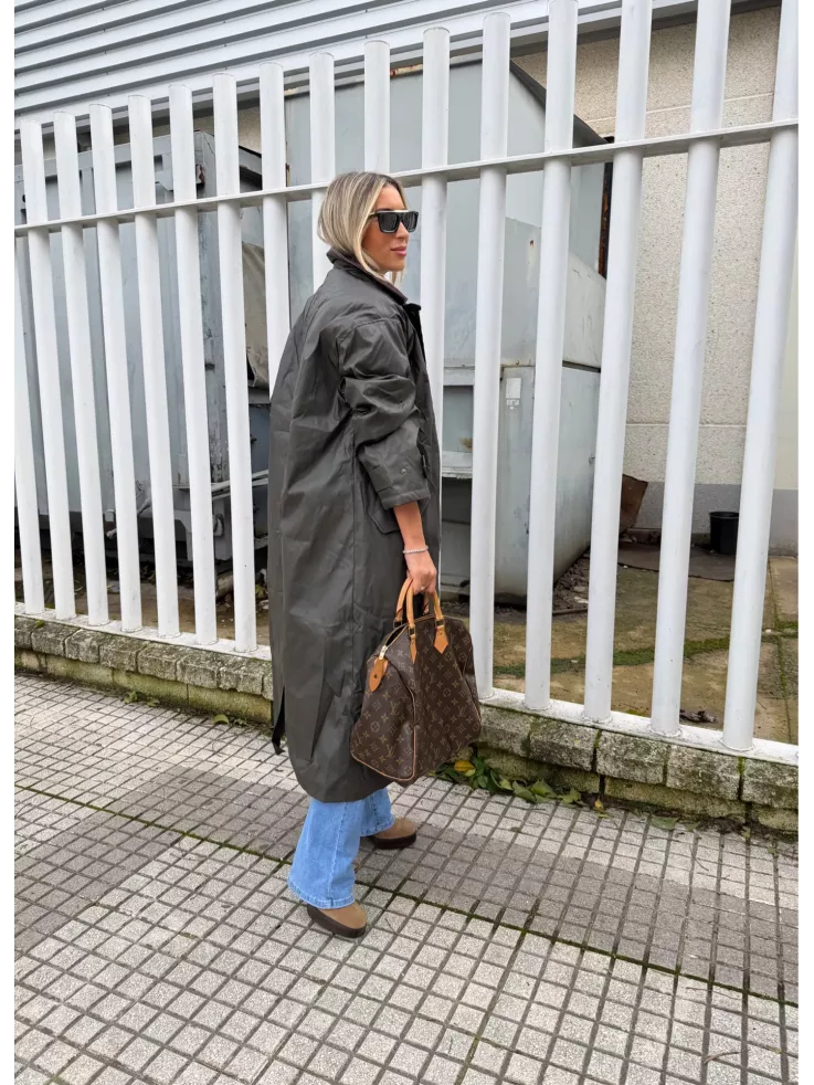 Gabardina larga Brithis