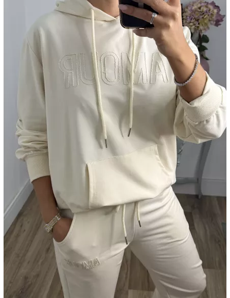 Conjunto sport Amour beige