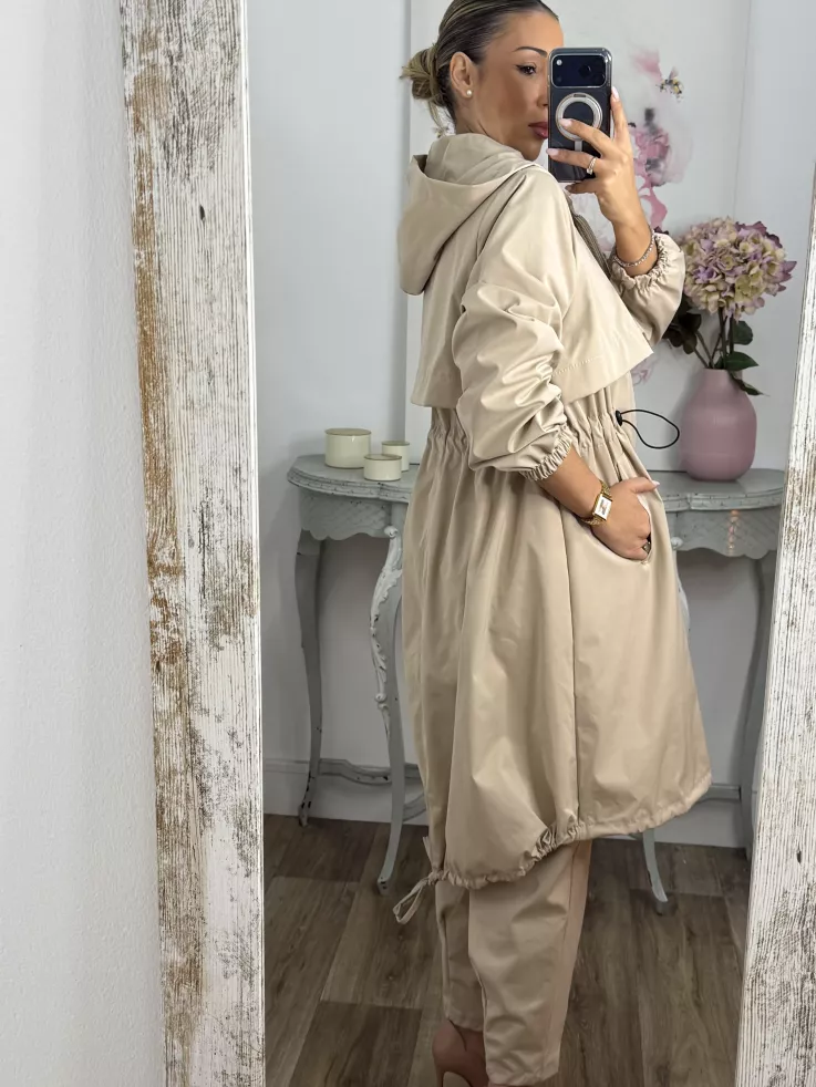 Cortavientos frunce cintura beige