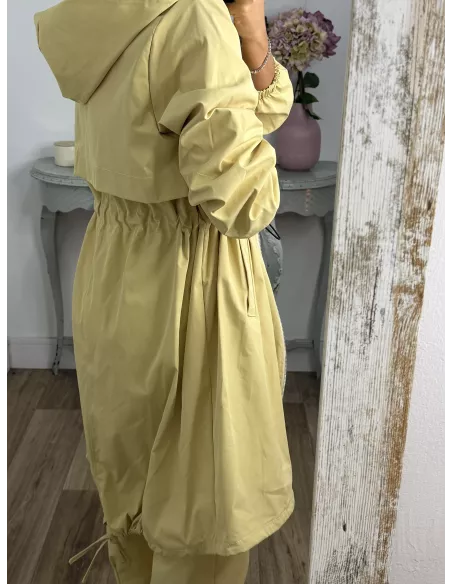 Cortavientos frunce cintura amarillo