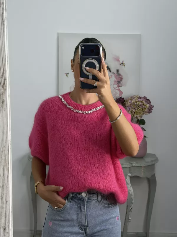 Jersey fucsia manga corta con cuello de piedras