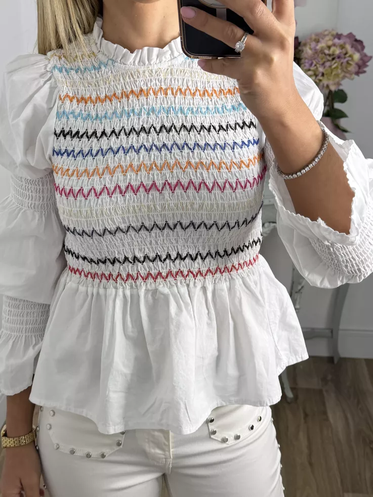 Camisa blanca nido abeja zig zag
