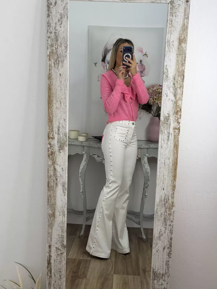 Jeans blanco tachuelas y estrella rosa