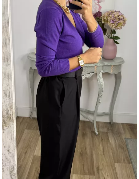 Jersey básico cuello de pico morado