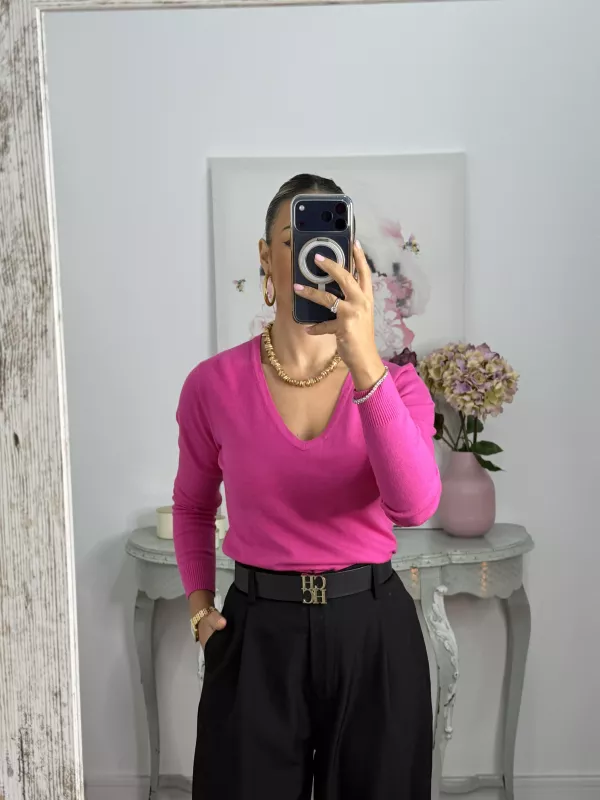 Jersey básico cuello de pico fucsia