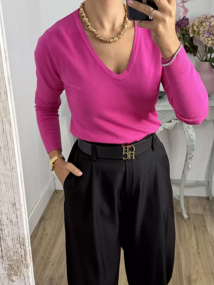 Jersey básico cuello de pico fucsia