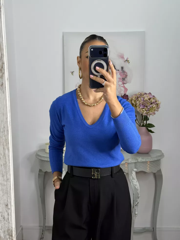 Jersey básico cuello de pico azul