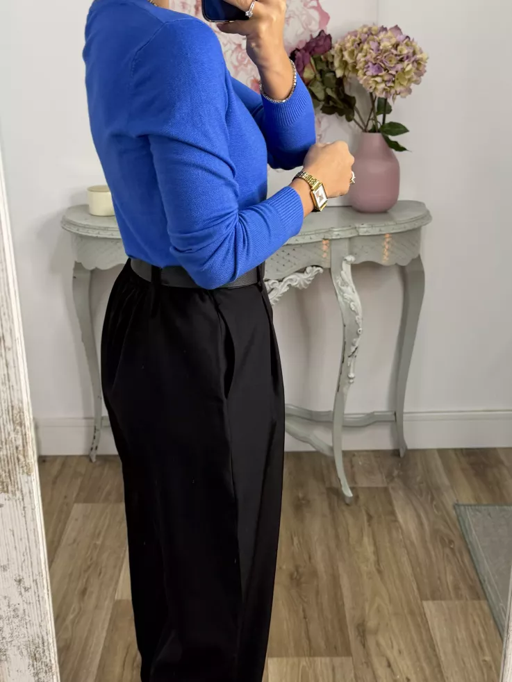 Jersey básico cuello de pico azul