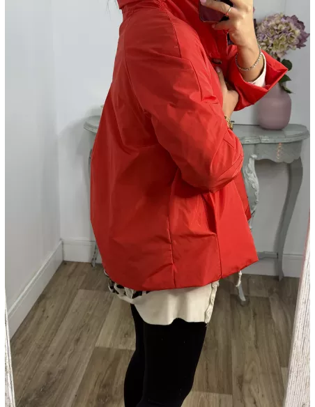 Cortavientos cuello chimenea rojo