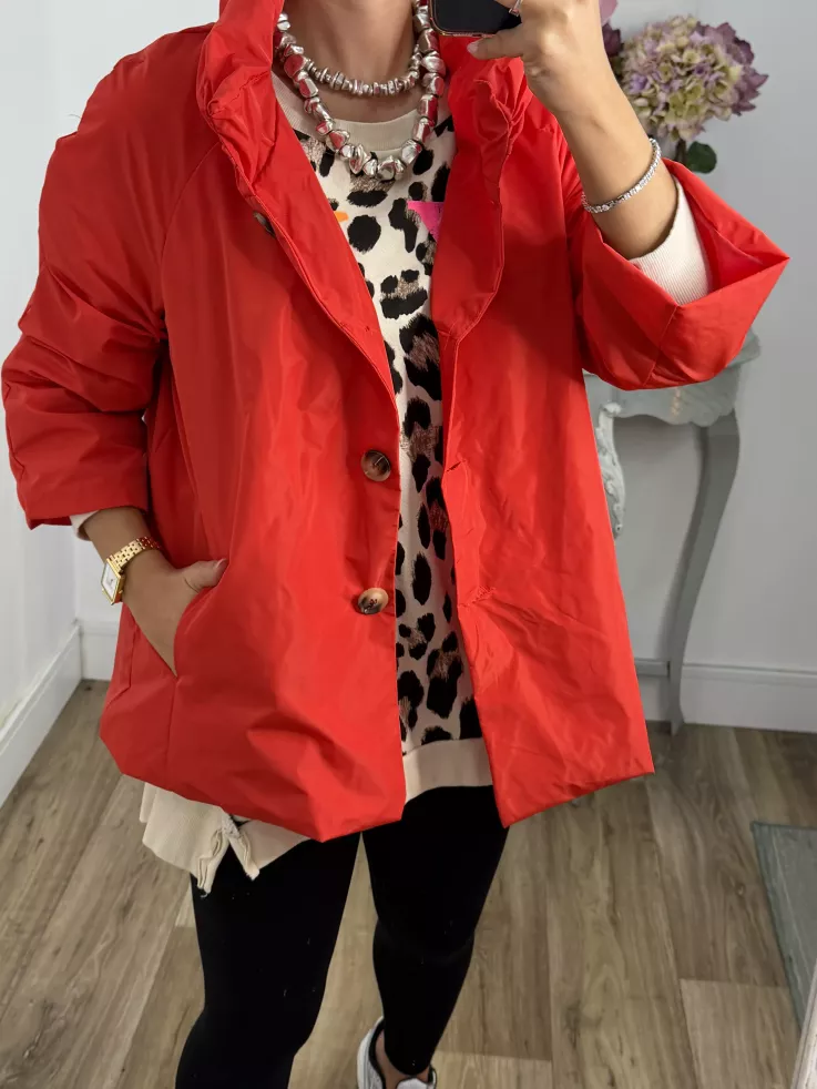 Cortavientos cuello chimenea rojo