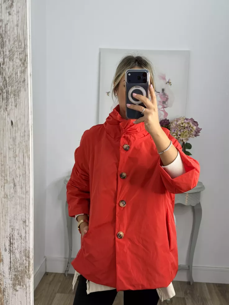 Cortavientos cuello chimenea rojo