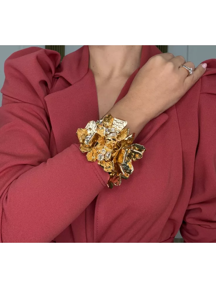 Brazalete de flores grandes