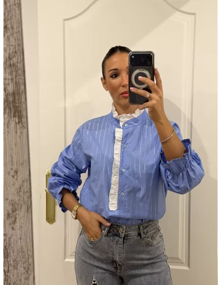 Camisa azul de raya plateada