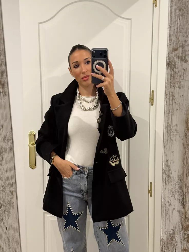 Chaqueta oversize negra parches
