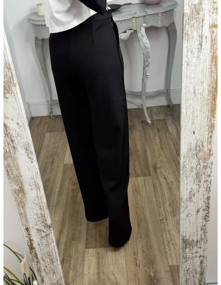 Pantalón negro con cinturilla blanca