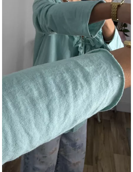 Camiseta con volantes pecho verde agua