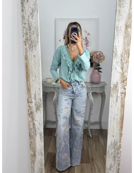 Camiseta con volantes pecho verde agua