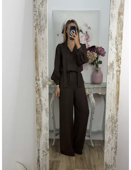 Conjunto lazada camisa marrón