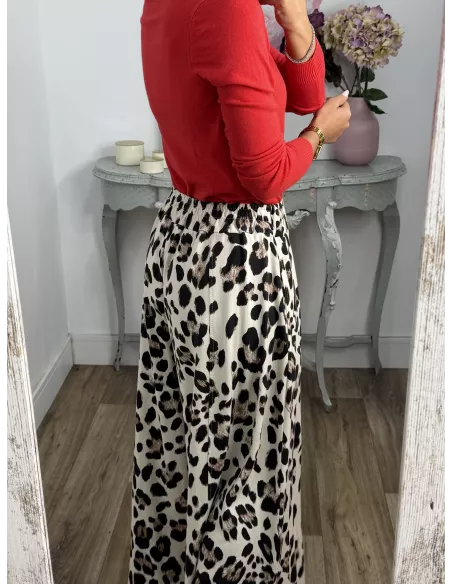 Jersey básico cuello de pico rojo