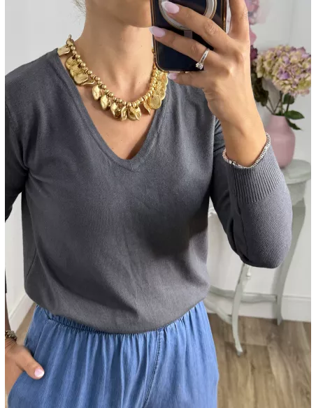 Jersey básico cuello de pico gris